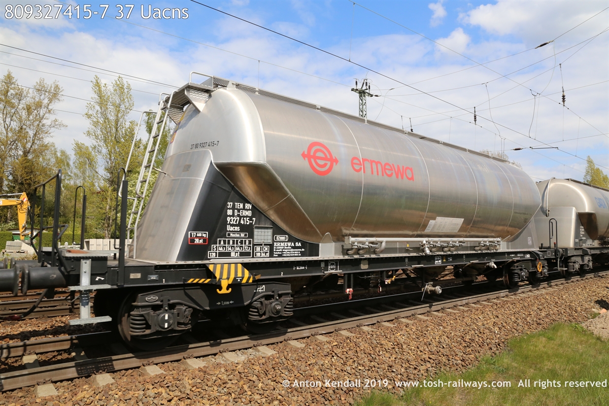 809327415-7_37 Uacns.JPG